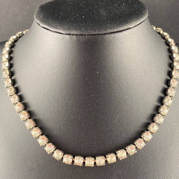 Vintage Jewelry - Vintage rhinestone single strand necklace
